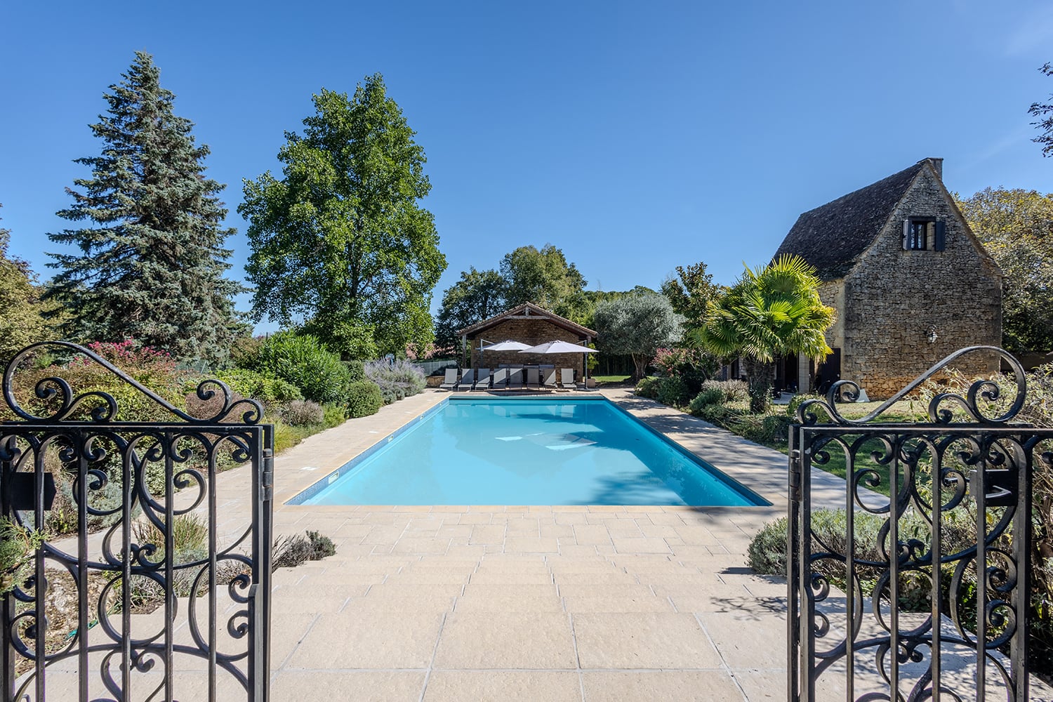 Private heated pool Private heated pool