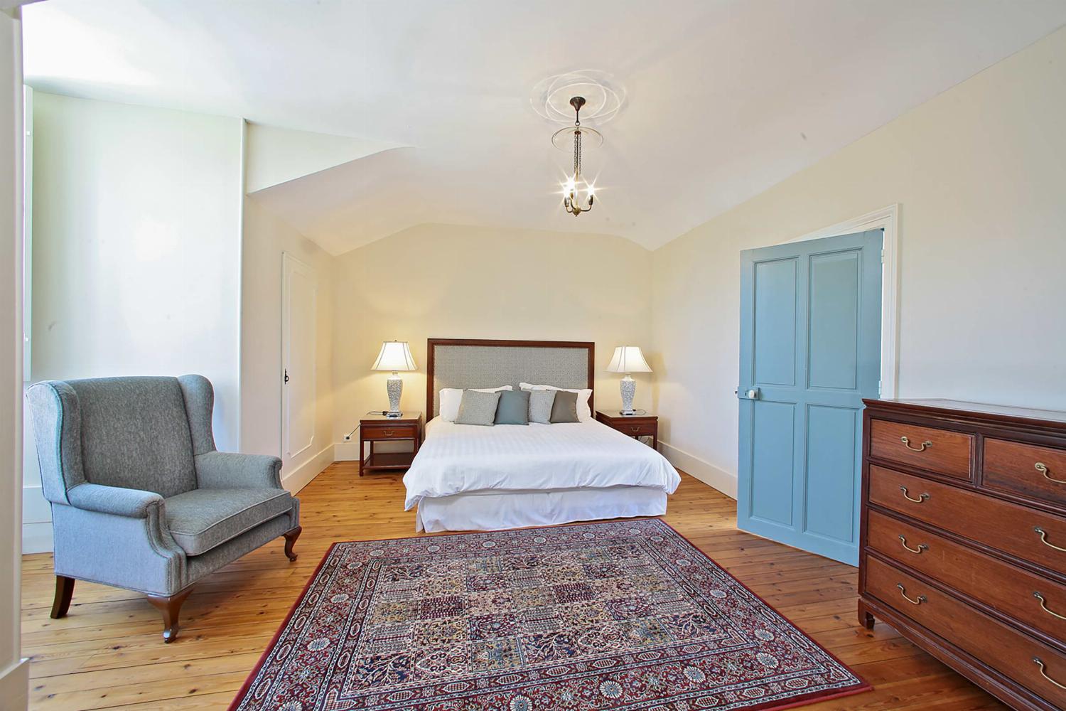 Bedroom | Holiday château in Dordogne