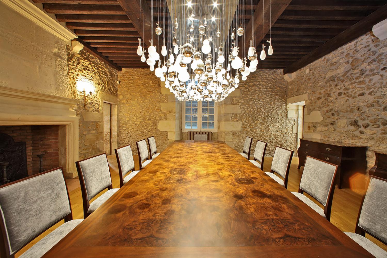 Dining room | Holiday château in Dordogne