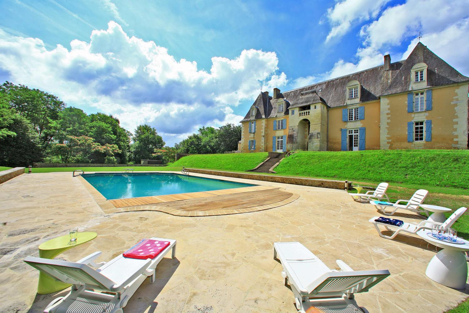 Holiday château in Dordogne with private heated pool