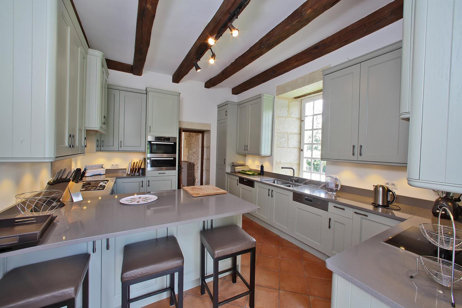 Kitchen | Holiday château in Dordogne