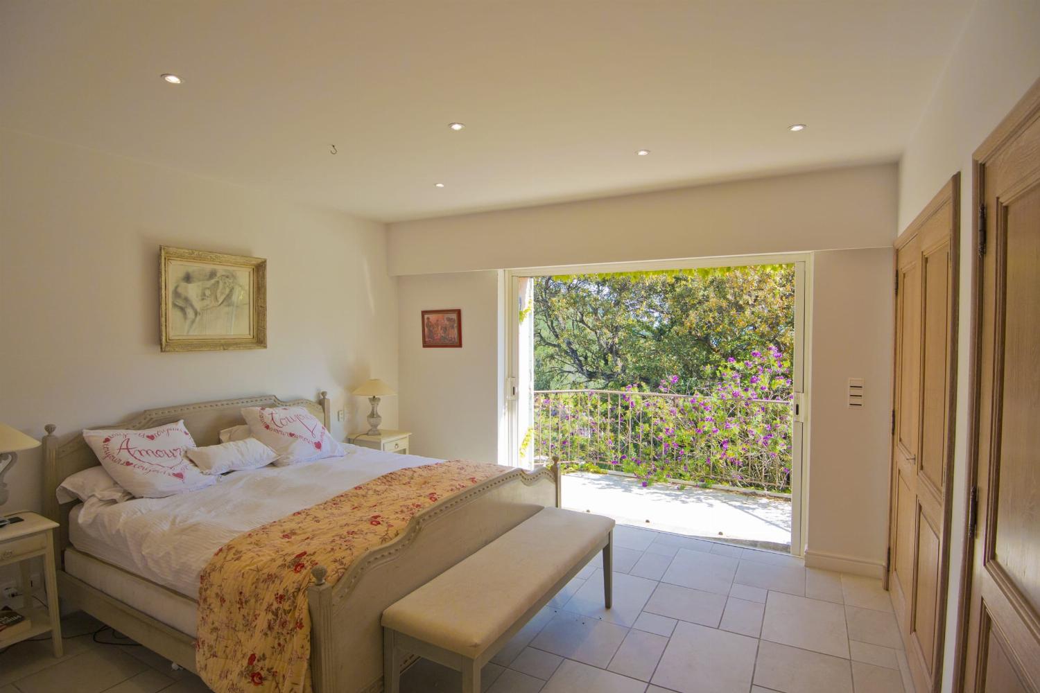 Bedroom | Holiday villa in Provence