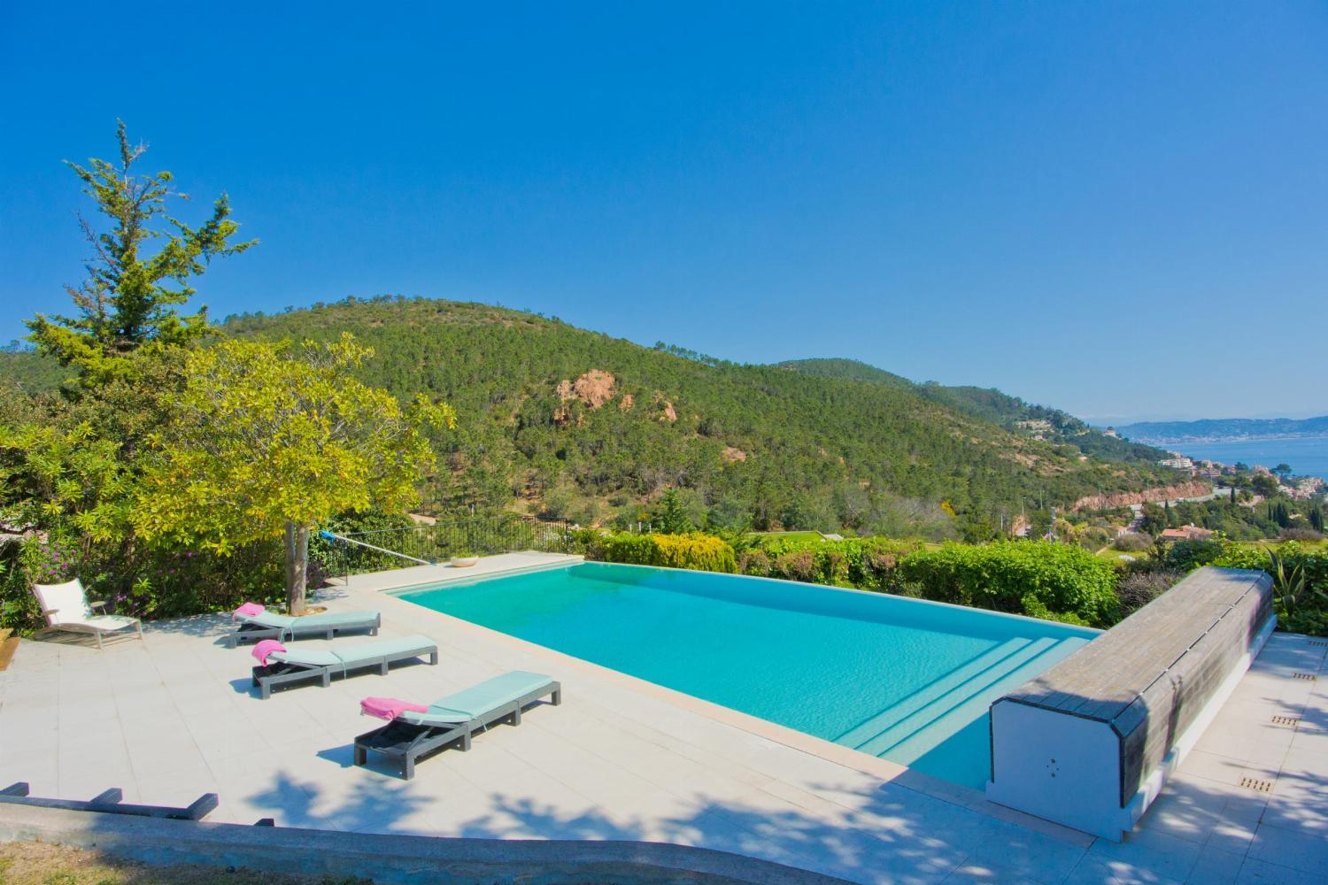 Private heated infinity pool